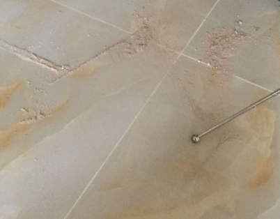 维西瓷砖空鼓维修公司分享粘合剂选择不当在瓷砖铺贴过程中可能导致以下问题